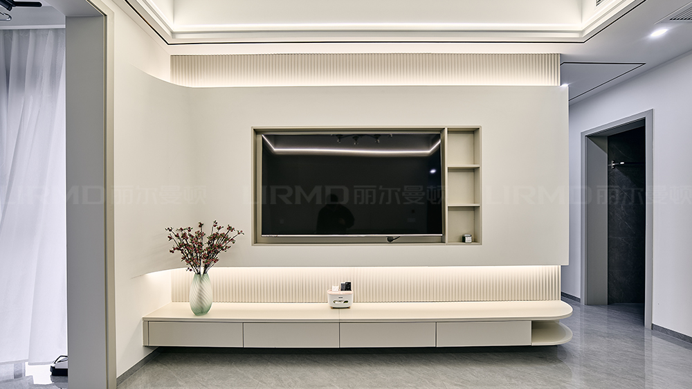 現代風-薔薇國際