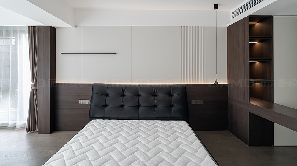 意式輕奢風-軌道萬科悅府